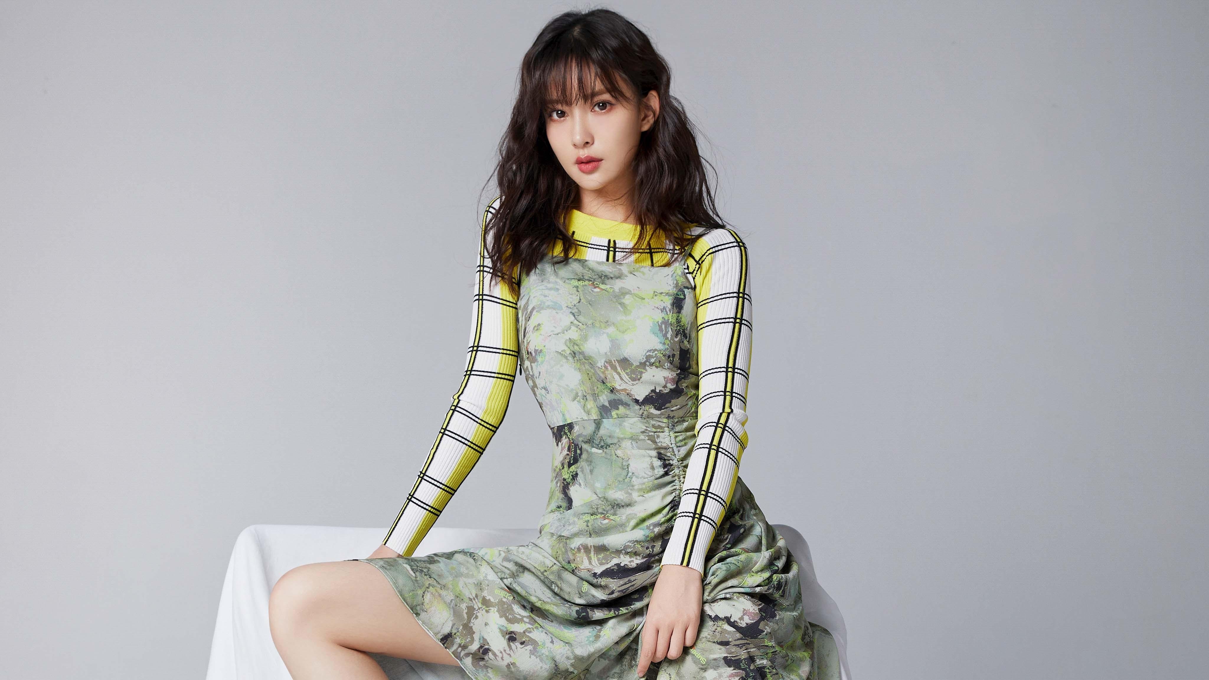 女子足球比赛中，中国队大胜对手，晋级半决赛，女足半决赛视频