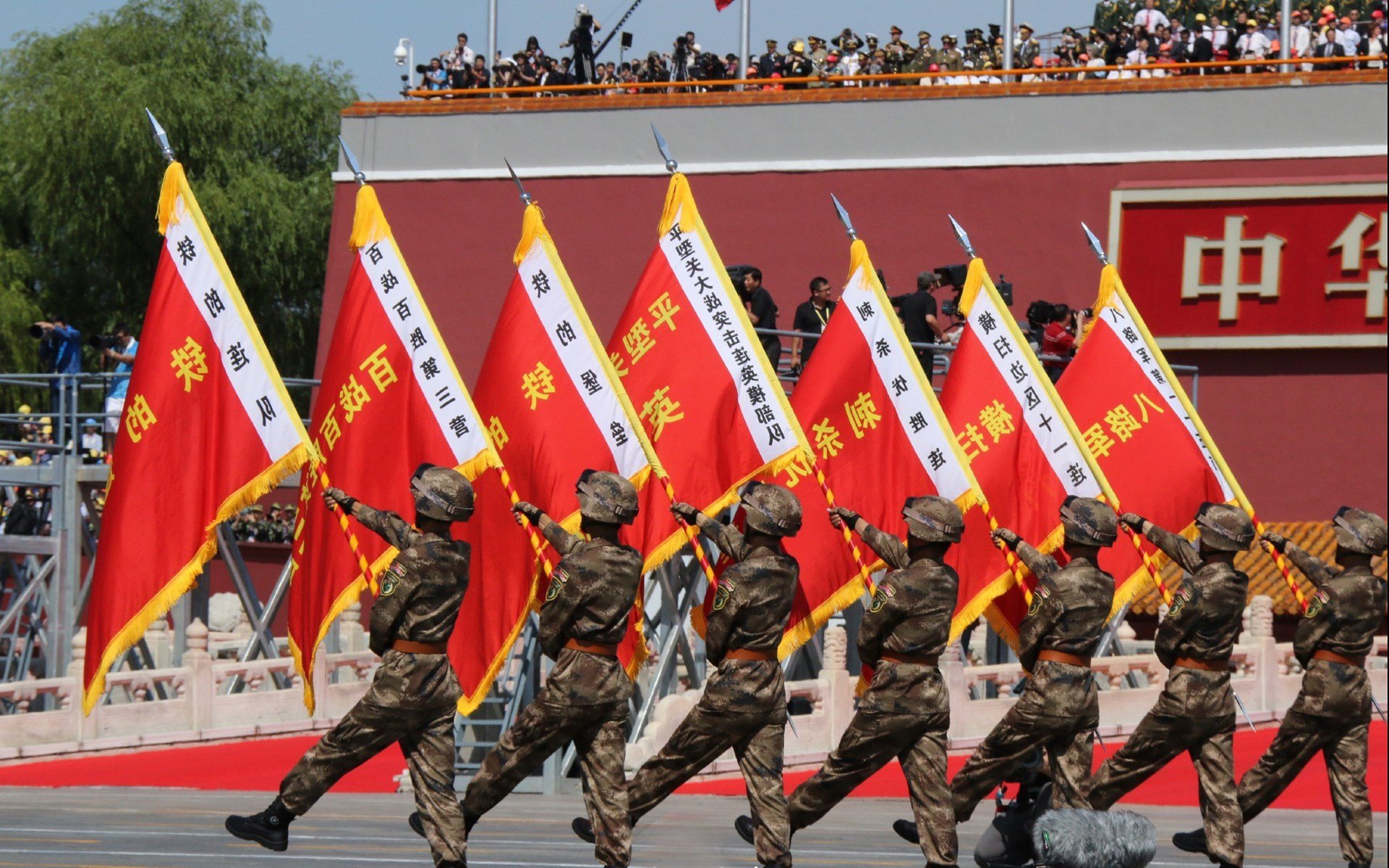 乔治·巴尔:全黑队中场的“稳定器”,每次传球都充满威胁